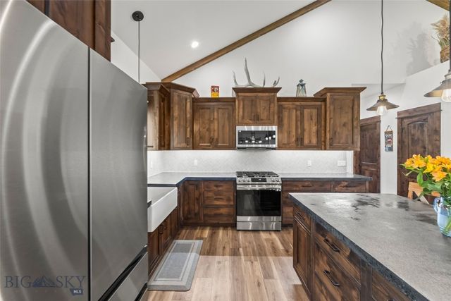 24 Warrior Road, Livingston, MT 59047