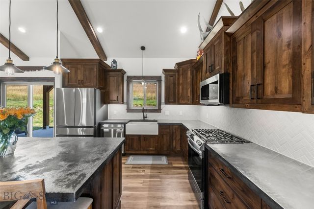 24 Warrior Road, Livingston, MT 59047