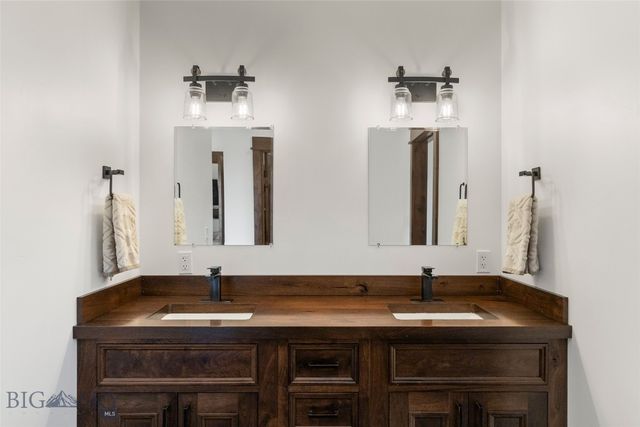 24 Warrior Road, Livingston, MT 59047