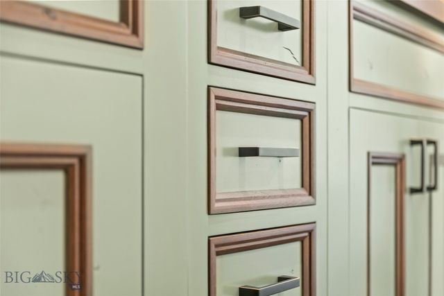 24 Warrior Road, Livingston, MT 59047