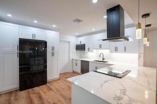 3468 NE 17th Avenue 2, Oakland Park, FL 33334
