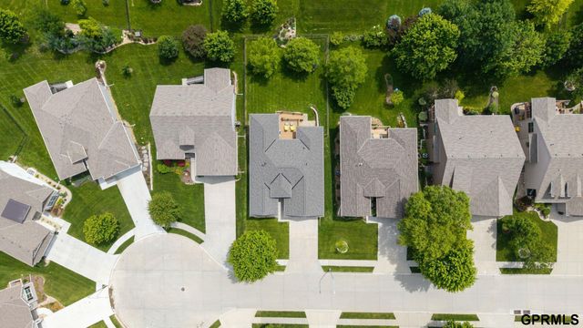 15463 Ogden Circle, Omaha, NE 68116