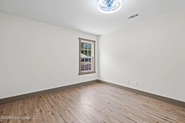 709 Coleman Avenue, Holly Springs, MS 38635
