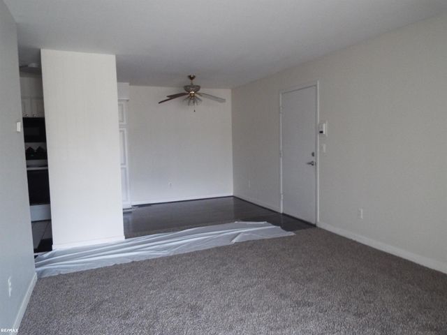 13900 Camelot Drive, Sterling Heights, MI 48312