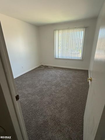 13900 Camelot Drive, Sterling Heights, MI 48312
