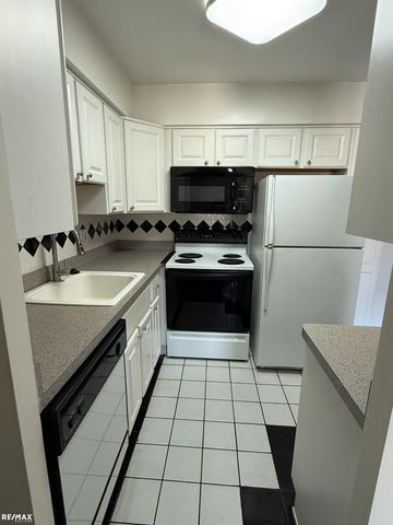 13900 Camelot Drive, Sterling Heights, MI 48312