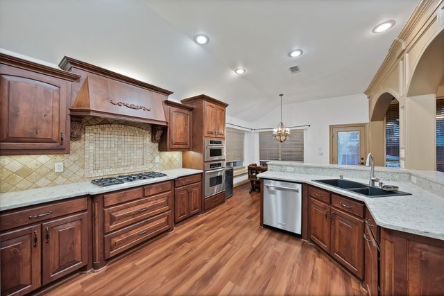 7609 Belcrest Drive, Frisco, TX 75034