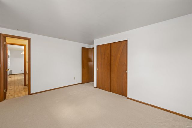 5110 Camelot Drive, Fort Wayne, IN 46815