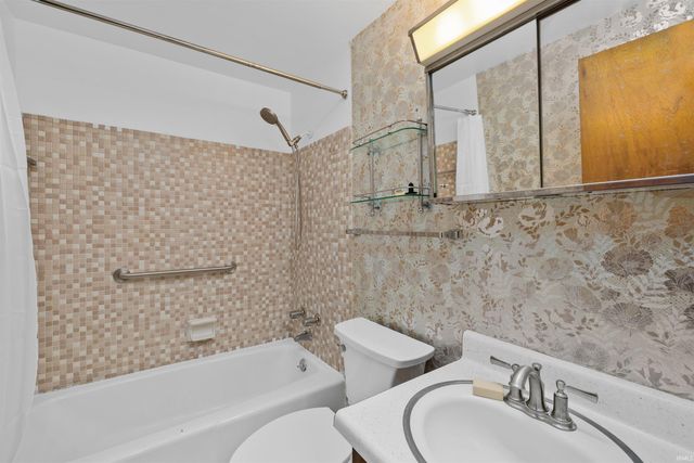 5110 Camelot Drive, Fort Wayne, IN 46815