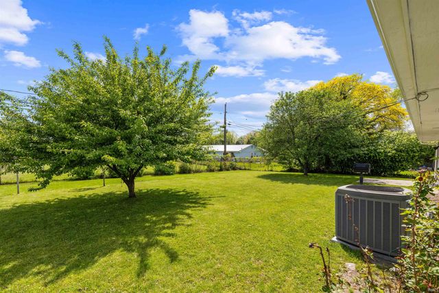 5110 Camelot Drive, Fort Wayne, IN 46815