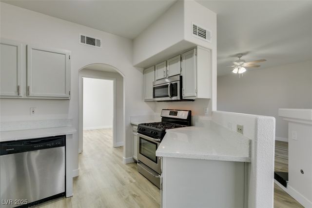 5525 West Flamingo Road 1028, Las Vegas, NV 89103