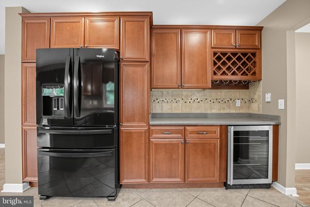 9430 SOLOMONS ISLAND RD, Owings, MD 20736