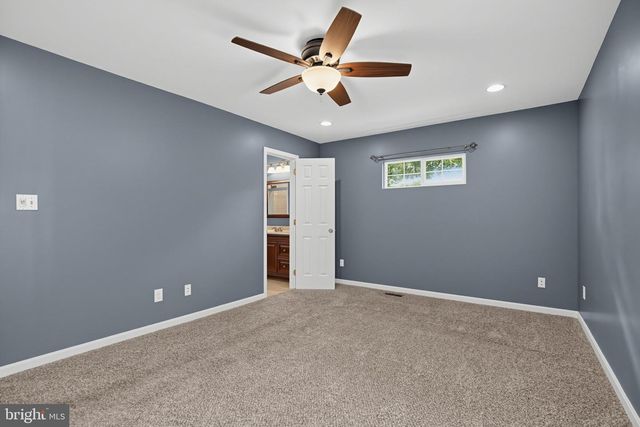 9430 SOLOMONS ISLAND RD, Owings, MD 20736