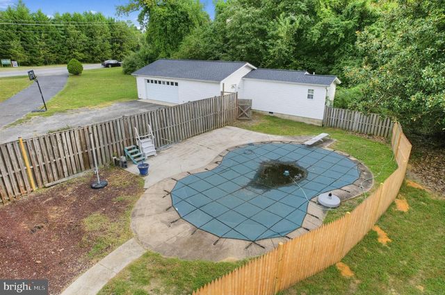 9430 SOLOMONS ISLAND RD, Owings, MD 20736