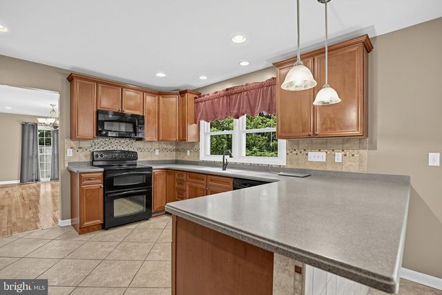 9430 SOLOMONS ISLAND RD, Owings, MD 20736