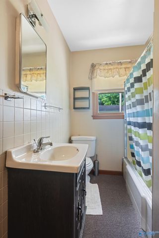 2909 6th Avenue Sw, Huntsville, AL 35805