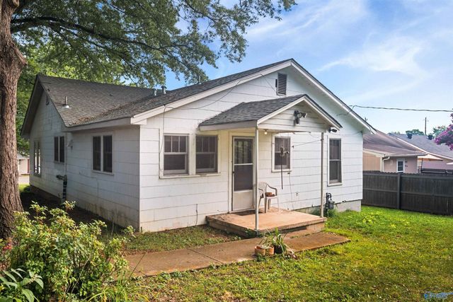 2909 6th Avenue Sw, Huntsville, AL 35805