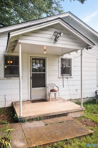 2909 6th Avenue Sw, Huntsville, AL 35805