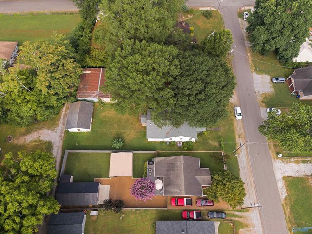 2909 6th Avenue Sw, Huntsville, AL 35805