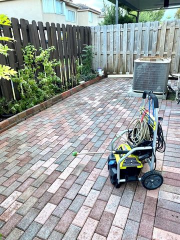 11210 NW 73rd Ter 11210, Doral, FL 33178