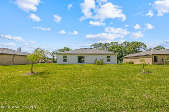 1131 Salina Street SE, Palm Bay, FL 32909