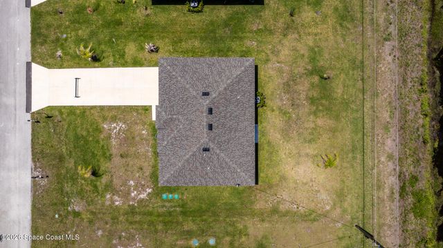 1131 Salina Street SE, Palm Bay, FL 32909