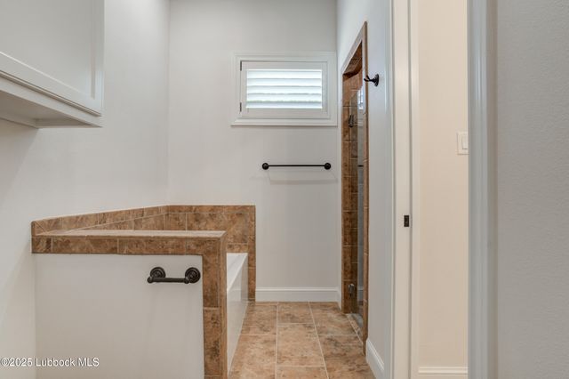 3913 106th Street, Lubbock, TX 79423