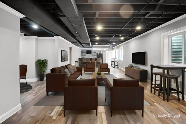 6613 Carl Court, Woodridge, IL 60517