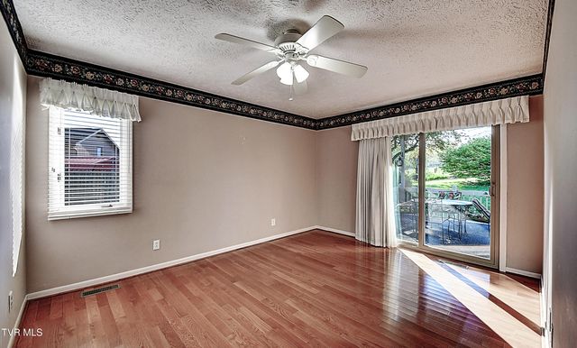 10 Crouch Court, Johnson City, TN 37615