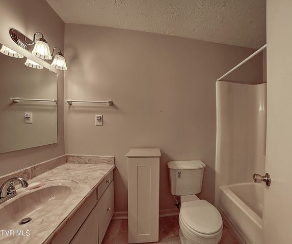 10 Crouch Court, Johnson City, TN 37615