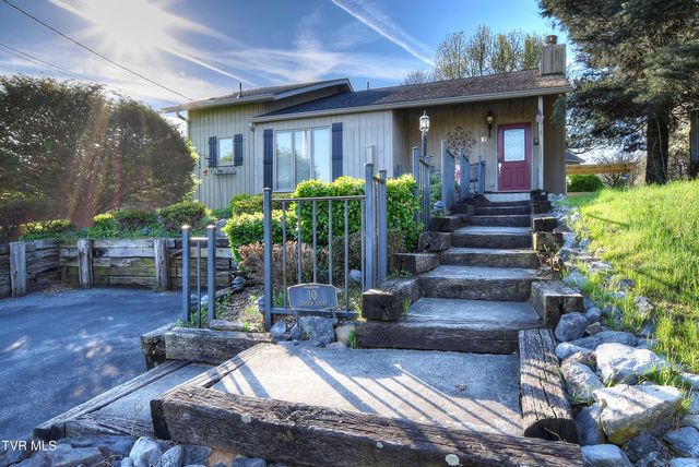 10 Crouch Court, Johnson City, TN 37615