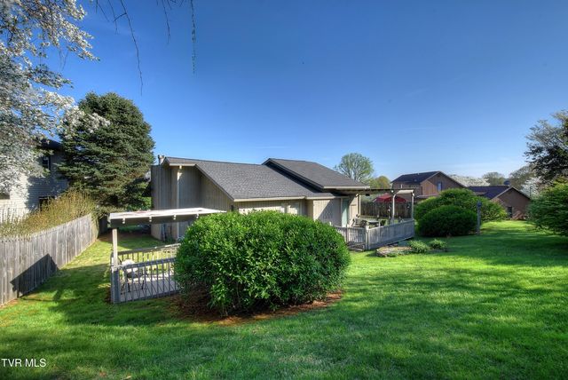 10 Crouch Court, Johnson City, TN 37615