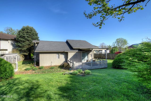 10 Crouch Court, Johnson City, TN 37615