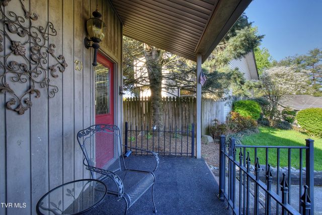 10 Crouch Court, Johnson City, TN 37615