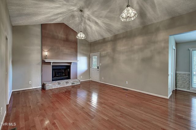 10 Crouch Court, Johnson City, TN 37615