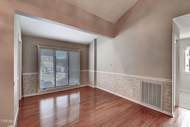 10 Crouch Court, Johnson City, TN 37615