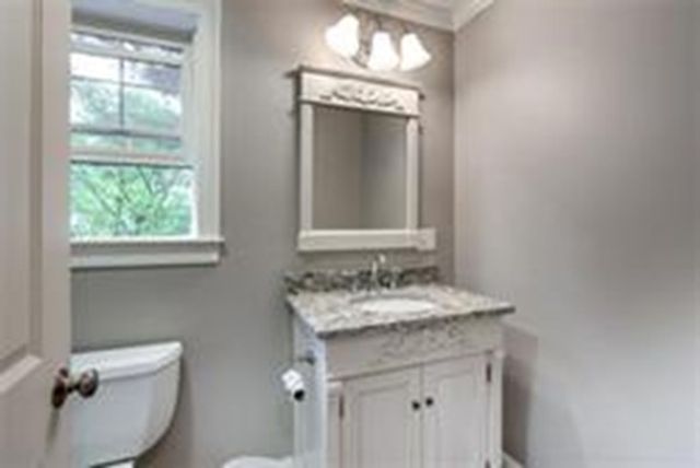 68 Waverley Avenue 1, Newton, MA 02458