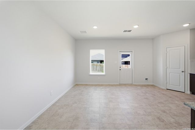 2850 Davis Trace, San Antonio, TX 78245