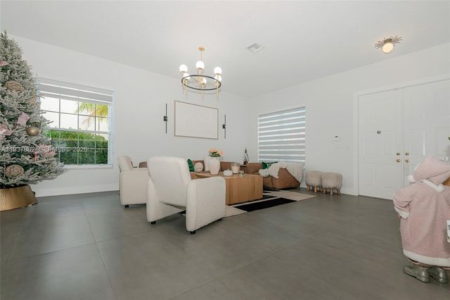 19560 SW 39th Ct, Miramar, FL 33029