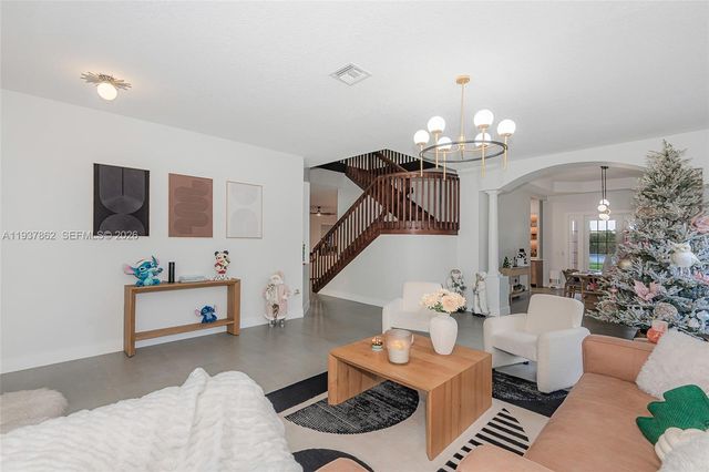 19560 SW 39th Ct, Miramar, FL 33029