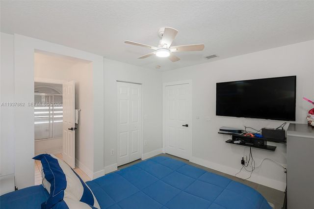 19560 SW 39th Ct, Miramar, FL 33029