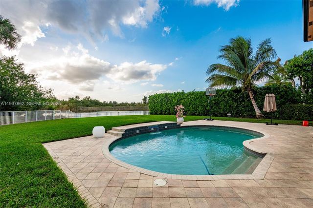 19560 SW 39th Ct, Miramar, FL 33029