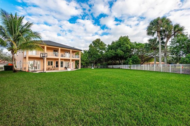 19560 SW 39th Ct, Miramar, FL 33029