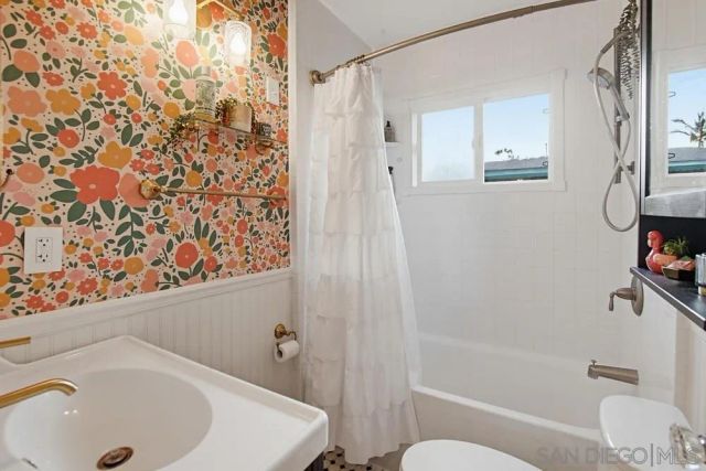 2515 30th St, San Diego, CA 92104