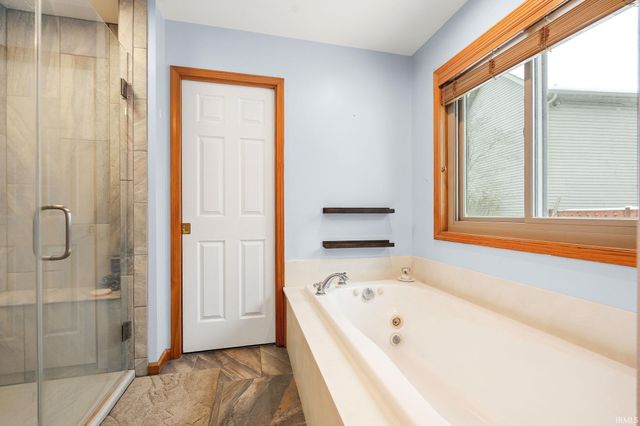 57090 Coppergate Drive, Elkhart, IN 46516