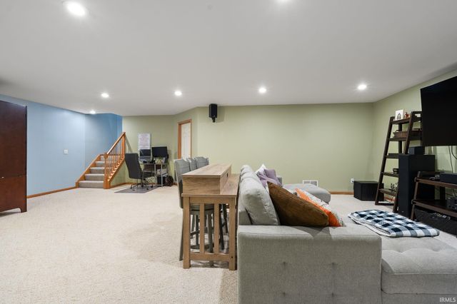 57090 Coppergate Drive, Elkhart, IN 46516