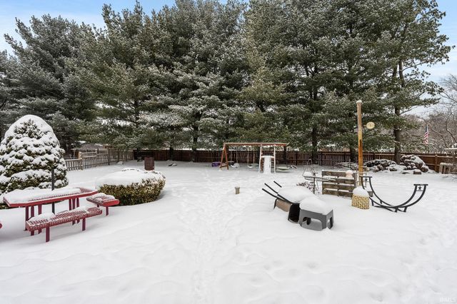 57090 Coppergate Drive, Elkhart, IN 46516