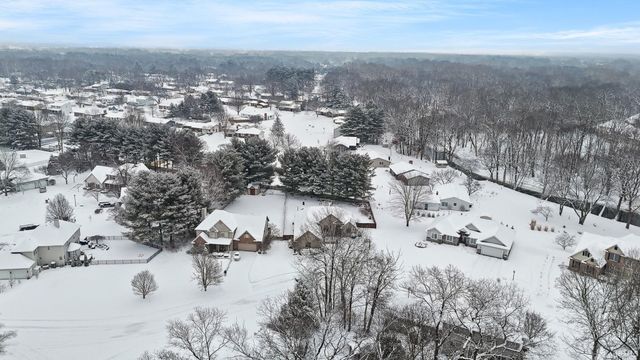 57090 Coppergate Drive, Elkhart, IN 46516