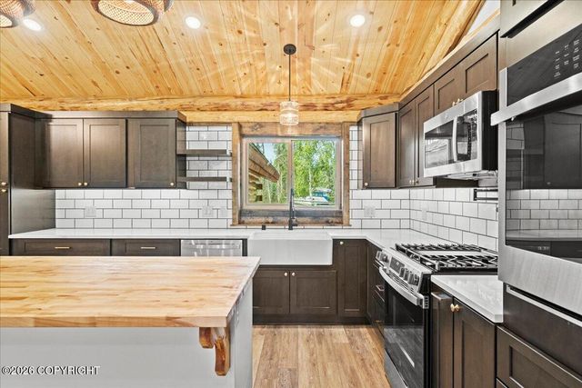 4135 N Crossover Drive, Wasilla, AK 99623