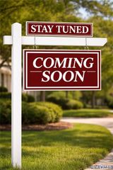 8452 Mount Eagle Rd, Hanover, VA 23005